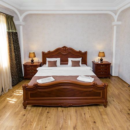 فندق إيليا بالاس تبليسي المظهر الخارجي الصورة